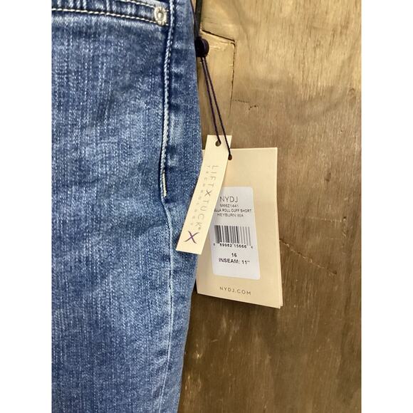 Nydj Briella Roll Cuff 11' Short size 16 - Picture 3 of 3